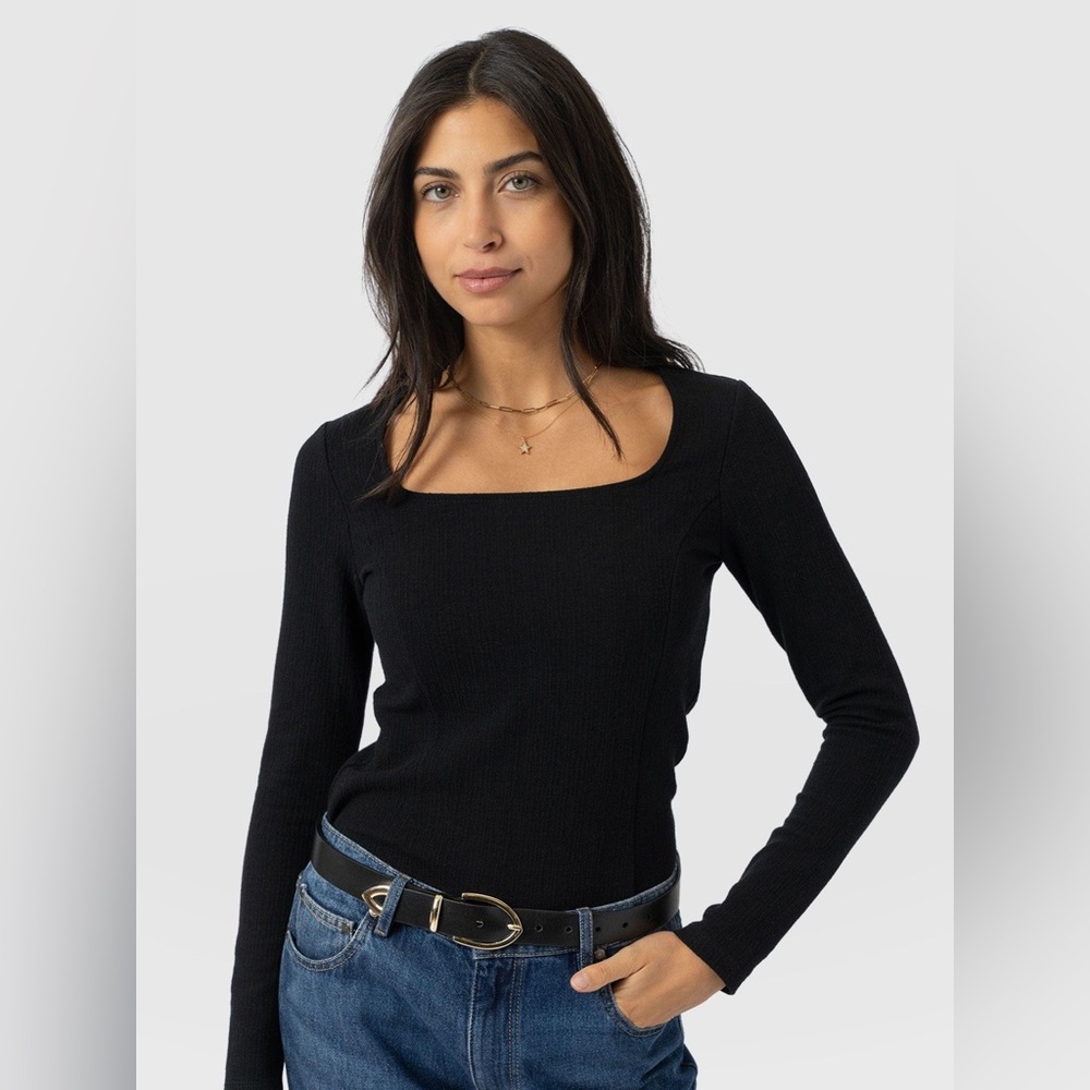 NWT Saint + Sofia Akia Long Sleeve Tee in Black
